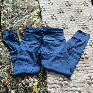 Zyia leggings with drawstring